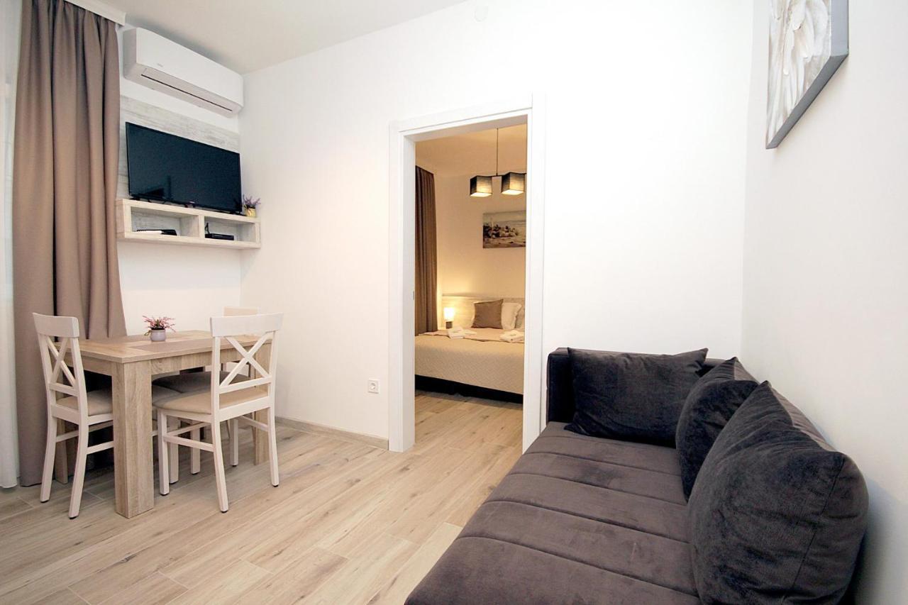 Apartments Saric Bar Bagian luar foto