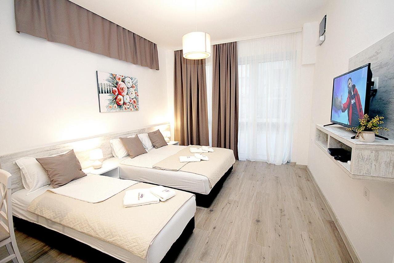 Apartments Saric Bar Bagian luar foto
