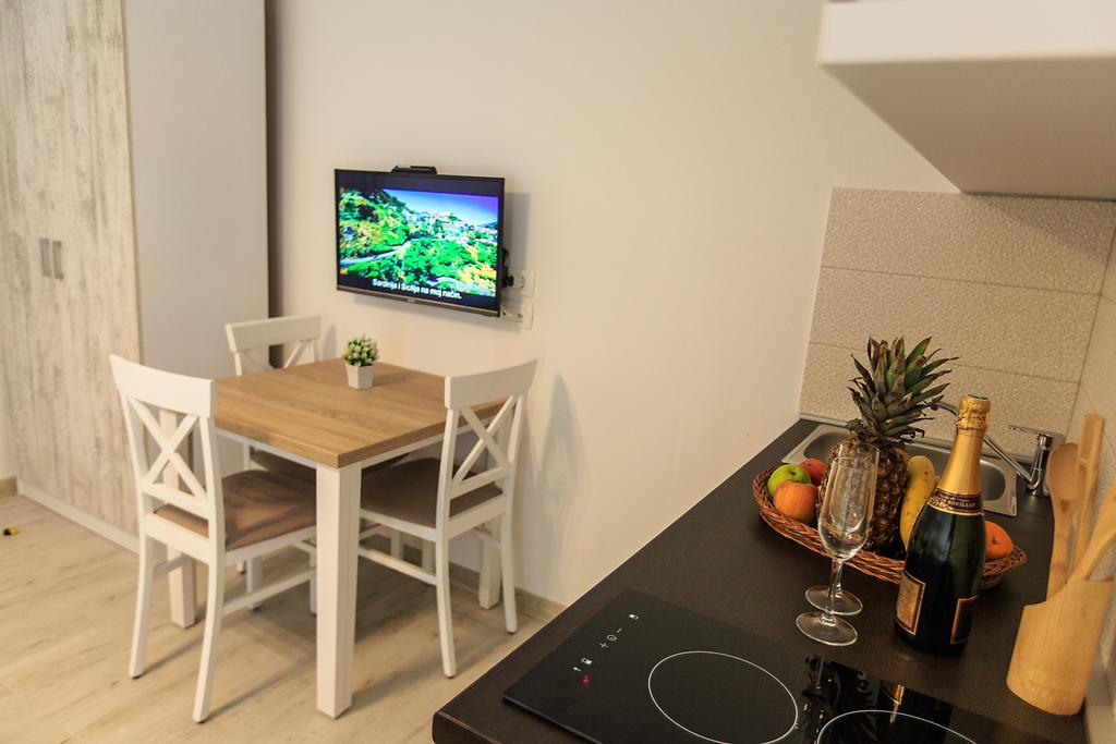 Apartments Saric Bar Bagian luar foto