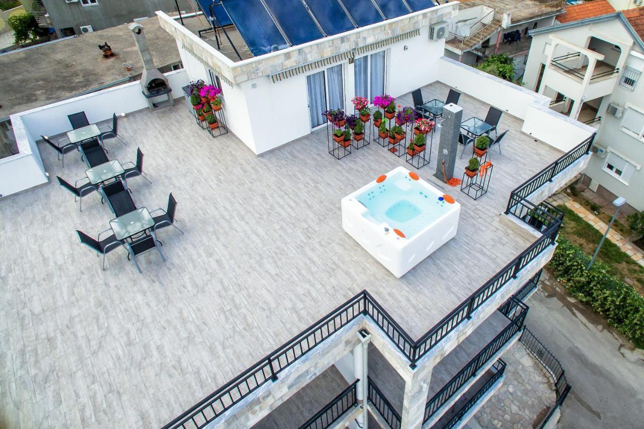 Apartments Saric Bar Bagian luar foto